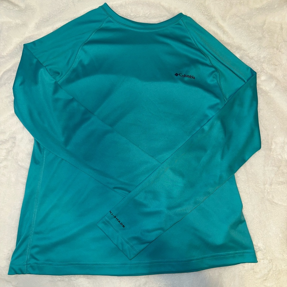Columbia long sleeve activewear top